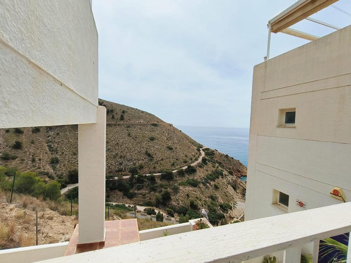 Apartment Stunning Two Level In Marina